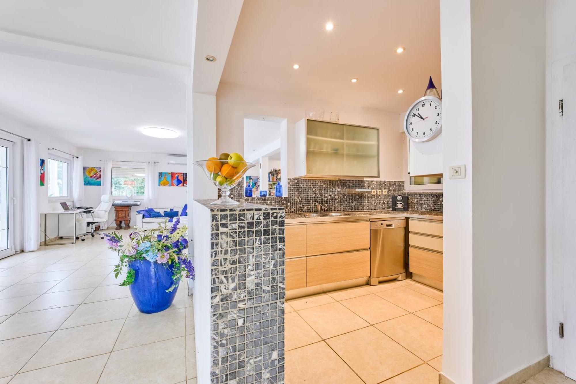 Villa Unique Sur La Plage Pour Des Vacances Inoubliables En Famille Ou Entre Amis Pour 10 Personnes Slatine Exterior photo