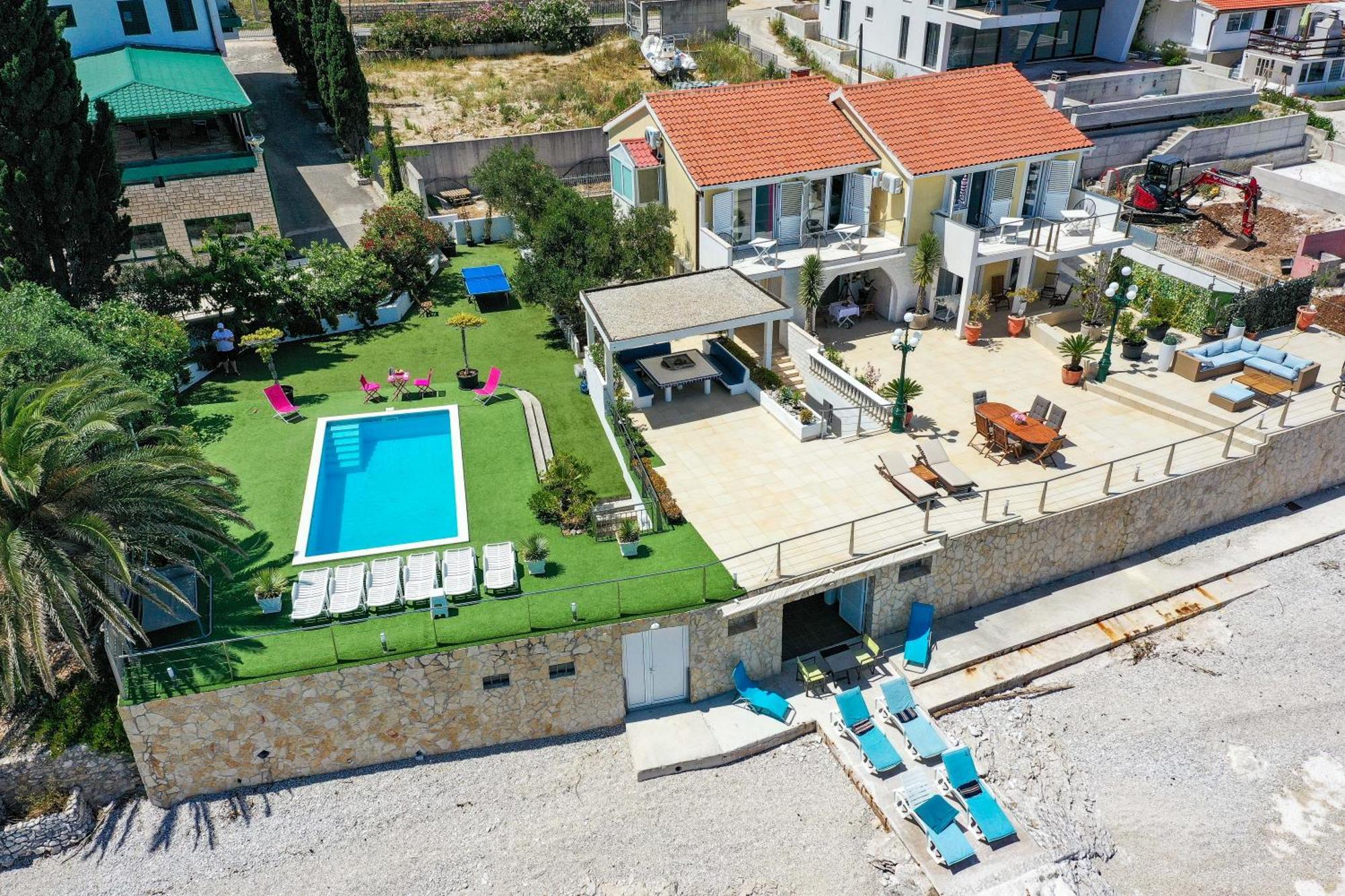 Villa Unique Sur La Plage Pour Des Vacances Inoubliables En Famille Ou Entre Amis Pour 10 Personnes Slatine Exterior photo